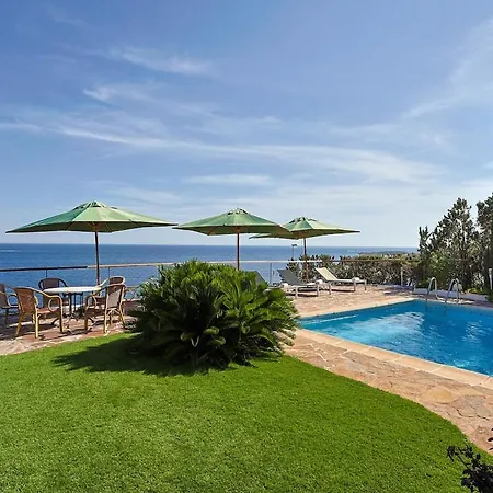 Avec Vue Panoramique Et Piscine A Saint-raphael * Saint-Raphael (Var)